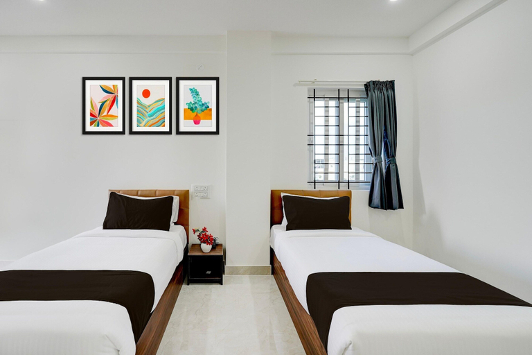 Room 4, Classic With Balconybangalore Inn, Bangalore