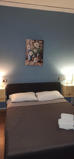 Others 5, B&B New suite, Palermo