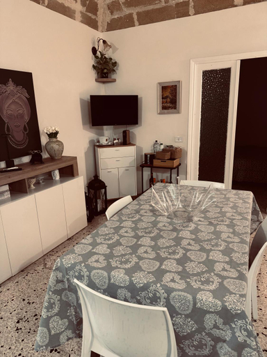 Others 5, Giovanna Home, Trapani