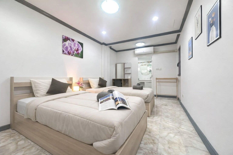 Room 3, TEN-Place Srinakarin, Prawet