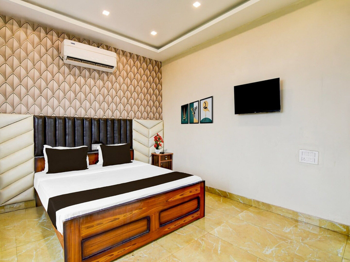 Room 3, Classic With Balcony Hotel Beer and Beyond, Haora