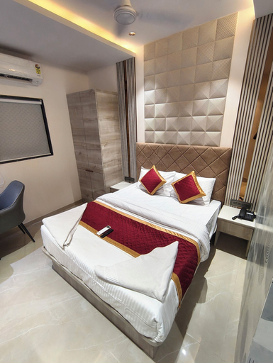 Room 3, hotel Darshan Palace, Mumbai Suburban