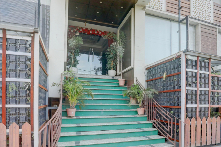 Reception 4, Deluxe the Golden Crown Hotel, Patna