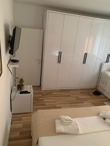 Bedroom 2, Flat in Berat's Center & Great Terrace, Beratit