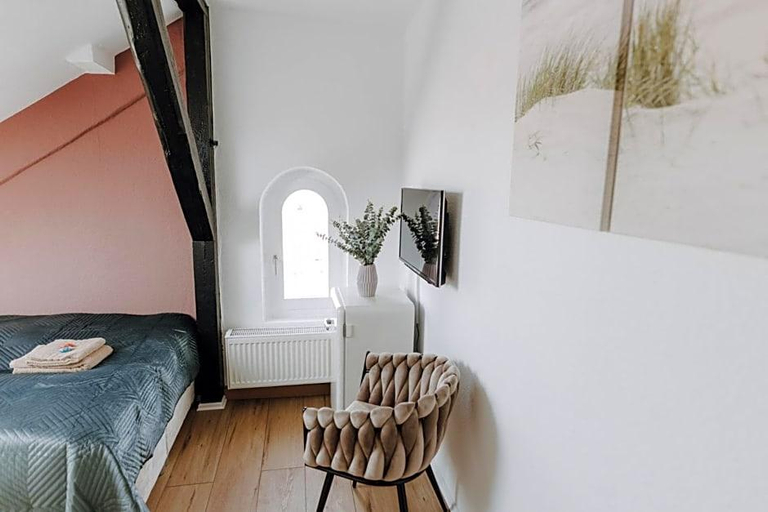 Bedroom 4, Villa Ems, Leer