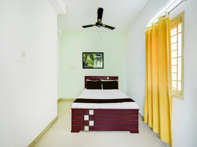 Room 3, Deluxe Guna Residency, Kancheepuram