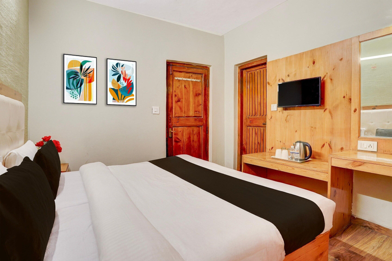 Room 2, Deluxe The Mountain King, Kullu