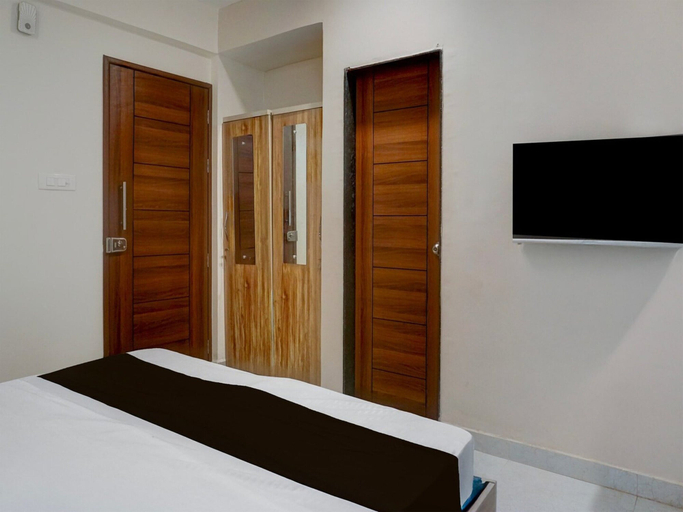Room 2, Single Roomblue Ridge Hinjewadi, Pune