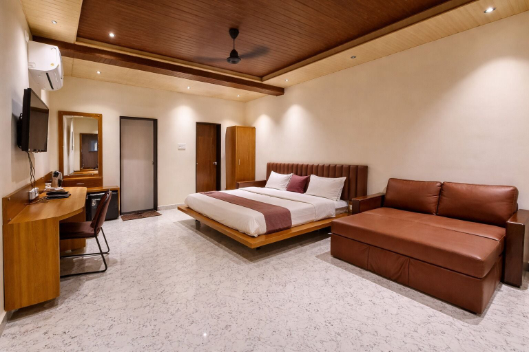 Room 3, The Crystal Woods Resort, Junagadh