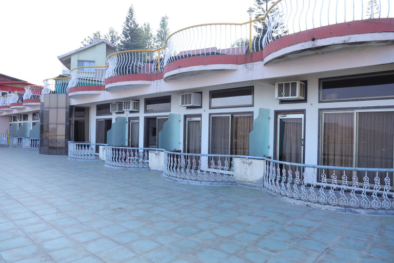 Exterior & Views, Raval Resort, Satara