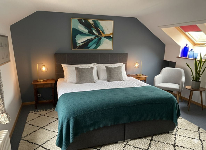 Bedroom 4, Les Vieux toits, Neuchâtel