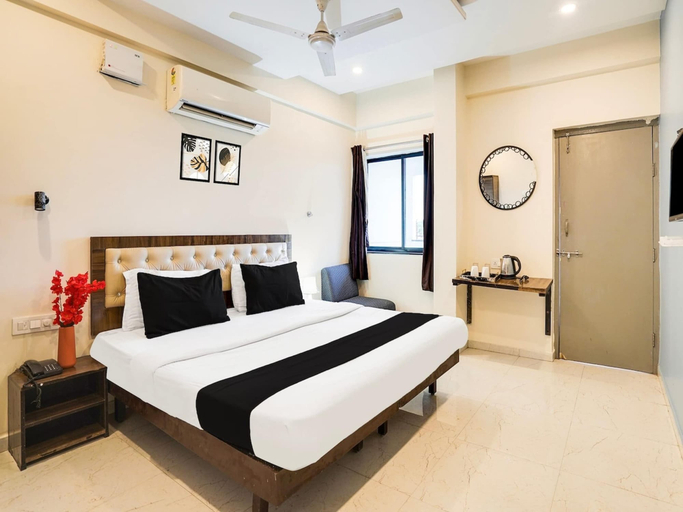 Room 4, Classic With Balconyorient Royale Nagpur, Nagpur