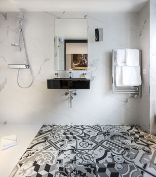 Bathroom 3, Hôtel Eiffel Petit Louvre, Paris