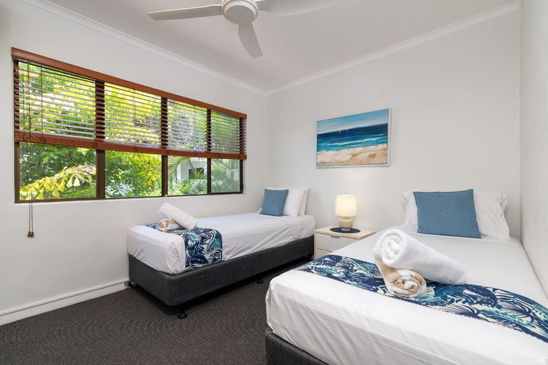 Bedroom 3, Tropical Reef Apartments Port Douglas, Douglas