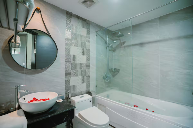 Bathroom 5, Hermes Hotel Nha Trang, Nha Trang