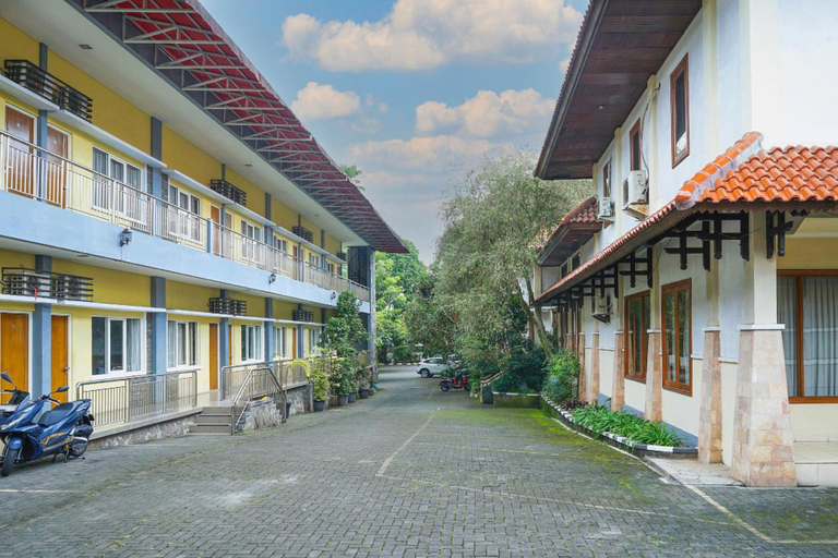 Exterior & Views 2, Front One Resort Indraloka Temanggung, Temanggung