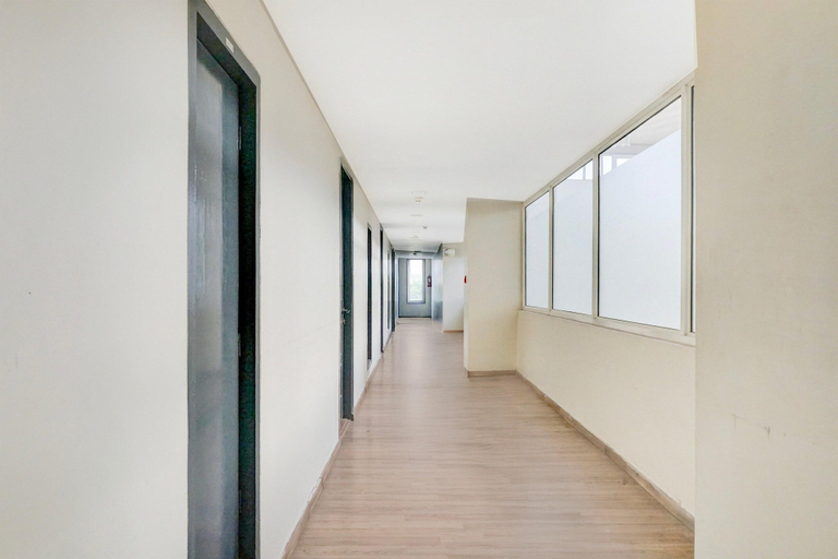 Interior 5, Classic With Balcony Hotel Town Plaza, Pune