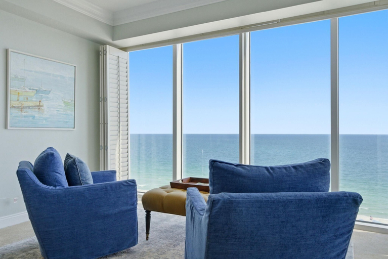 Living area 3, Mediterranean West 1002, Escambia
