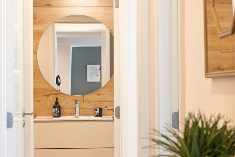 Bathroom 3, Oceana Suites Mansa Inn, n.a351