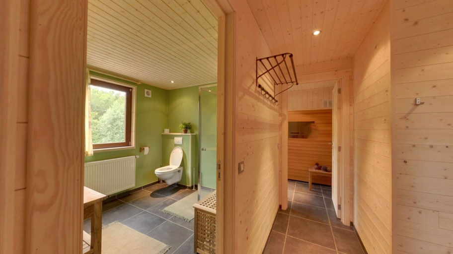 Bathroom 1, Luxury chalet with sauna in the forest near Durbuy, Luxembourg