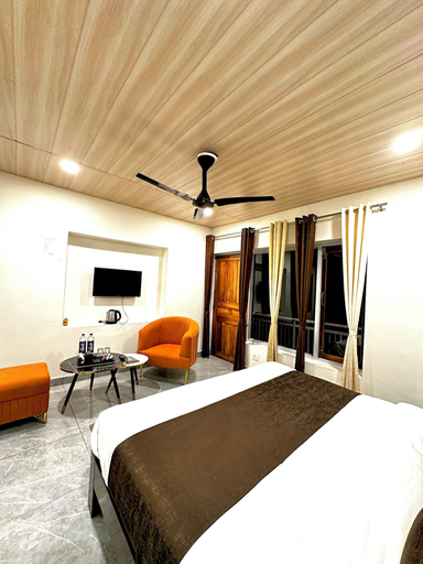 Room 2, Four Farm - Best Resort In Nainital For Family, Nainital