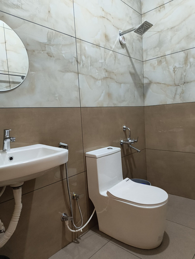 Bathroom, Myday Inn, Thiruvananthapuram