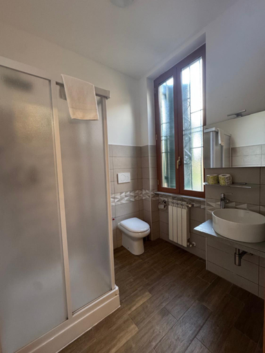 Bathroom 2, Lux of the Vatican, Roma