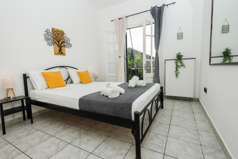 Bedroom 3, Ionian Luxury Apartments, Ionian Islands