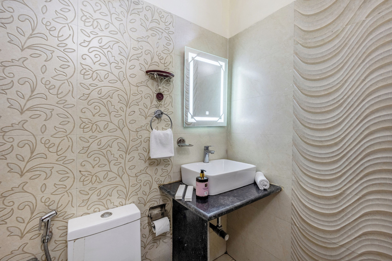 Bathroom 4, Alaya Stays Cozy Nest 2 BHK Cottage, Nainital