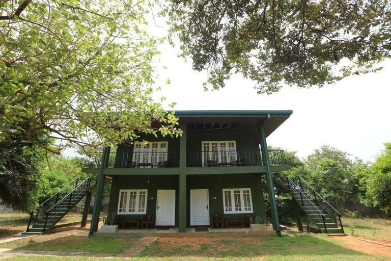 Exterior 2, pavona lake hotel, Dambulla