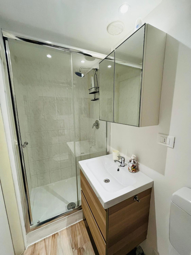 Bathroom 2, CAMPARY Casa Vacanze, Florence