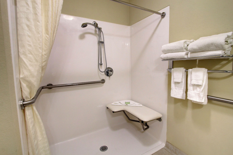 Bathroom 5, Cobblestone Hotel & Suites - Wayne, Wayne