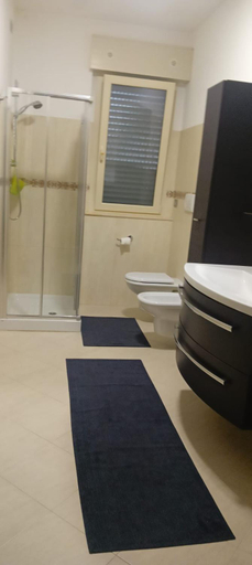 Bathroom, La tartaruga, Pescara
