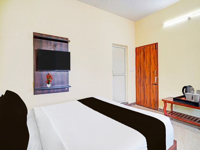 Room 2, Deluxesrigandhakavalu Formerly Chamundeshwari, Bangalore