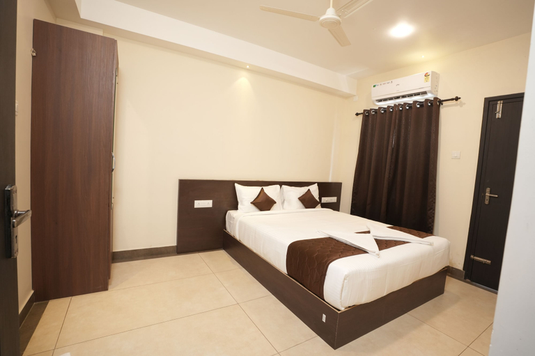 Room 3, Krishna Royal Club, Thrissur
