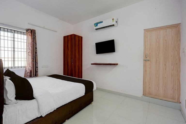 Room 3, Deluxedap Service Apartment, Kancheepuram