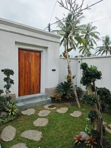 Garden 4, Loka Subha Guest House, Bangli