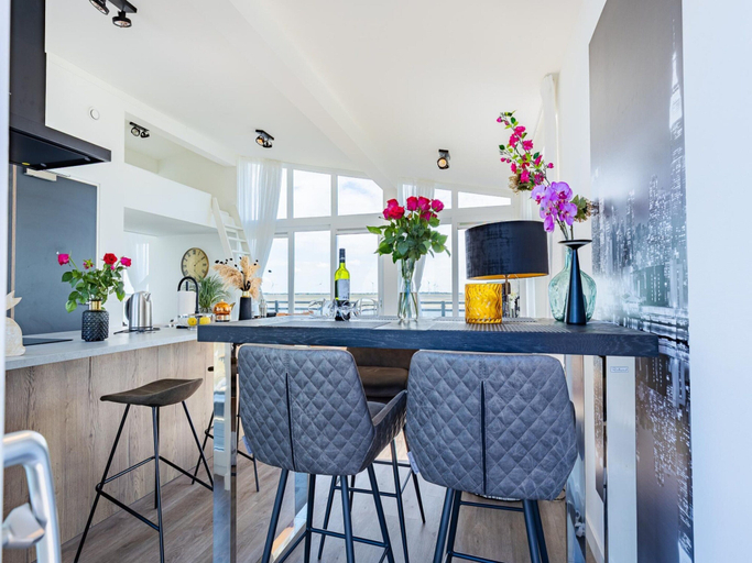 Dining 2, Penthouse With Beach View, Tholen