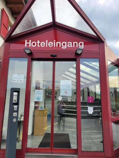 Others 2, Gasthof Enge, Wasseramt