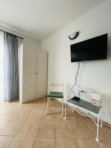 Others 4, Apartman i Studio Smrikve, Pula
