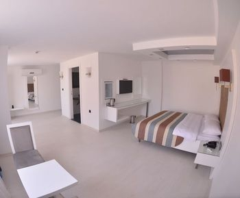 Others 4, RS City Hotel, Merkez