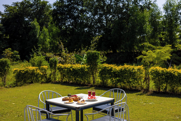 Outdoor dining 3, Raas Stays by ELIVAAS 4BHK Villa, Udaipur