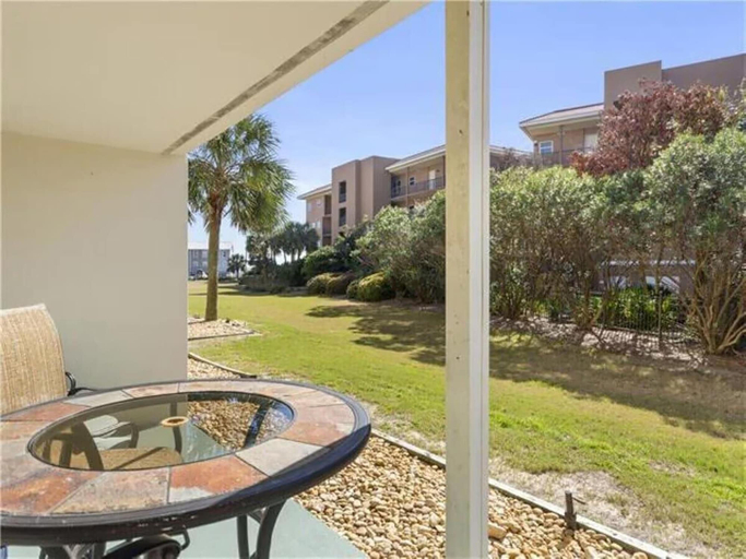 Outdoor dining 3, Ciboney 1013, Walton