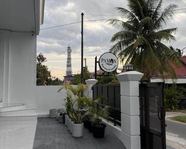 Others 2, Paman Homestay, Pariaman