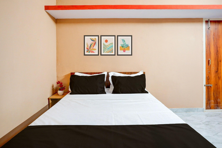 Room 5, Hotel O Bidadi Railway Junction, Bangalore
