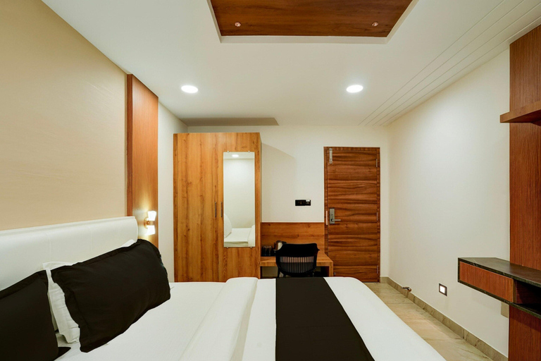 Room 4, Deluxe Onyx Hotel, Bangalore