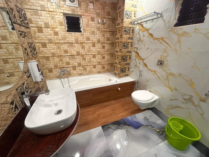 Bathroom 3, Hotel Runway, North 24 Parganas