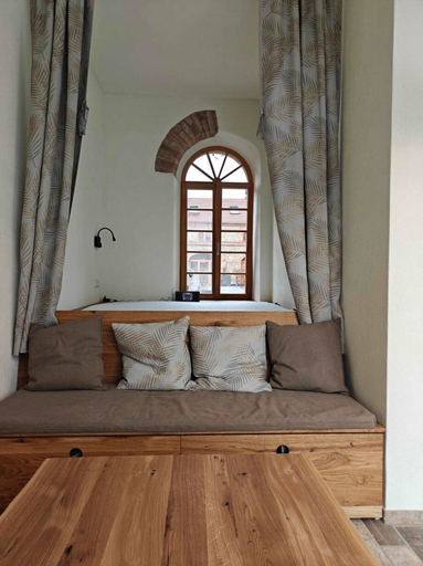 Living room 5, Modern Studio With sun Terrace and Barrel Sauna, Bautzen