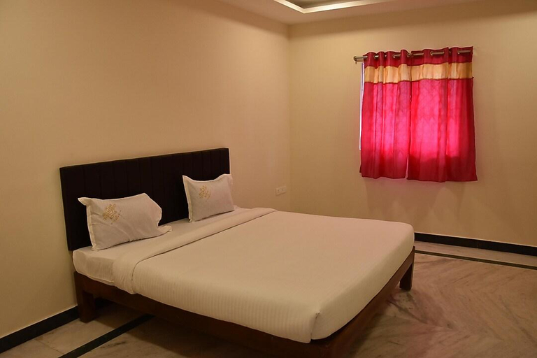4, Townhouse Vellore Fort Formerly RJ Royal Inn, Vellore