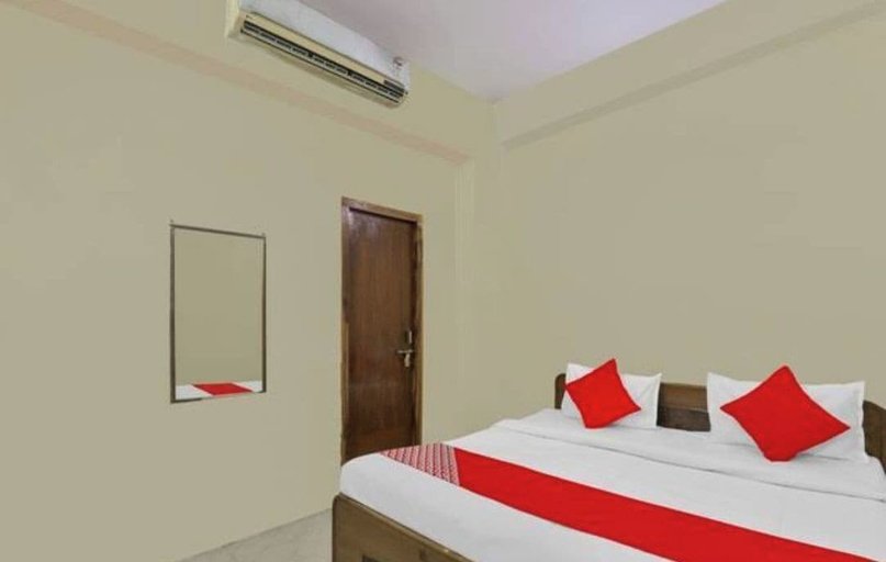Room 3, Hotel Loknath Inn, Lucknow